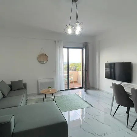 Relax Apartment, Side Sea View, Golem, Albania شقة