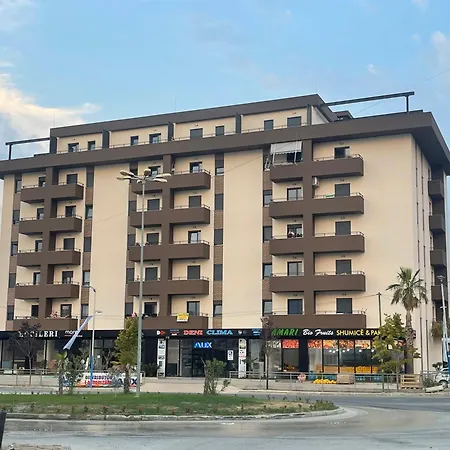 Relax Apartment, Side Sea View, Golem, Albania شقة *