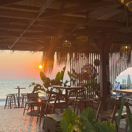 Relax Apartment, Side Sea View, Golem, Albania شقة غوليم